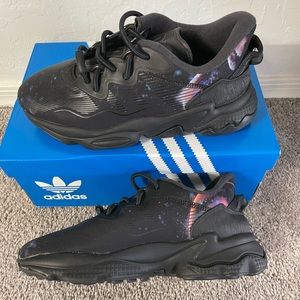 ADIDAS OZWEEGO X NASA